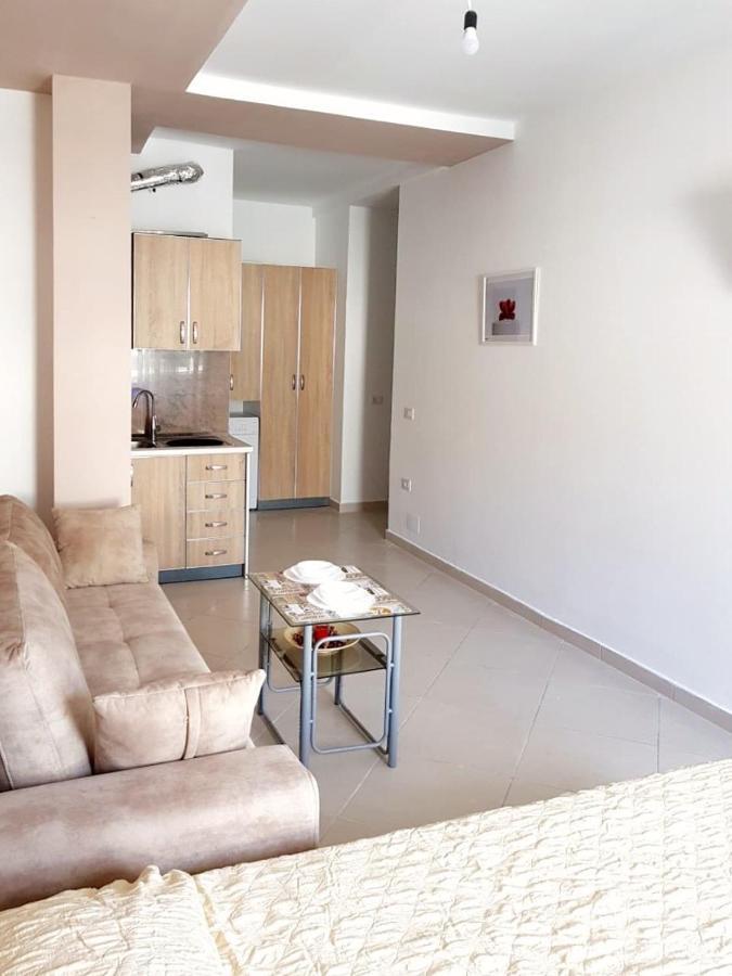Apartamenti Velvet Shengjin Bagian luar foto