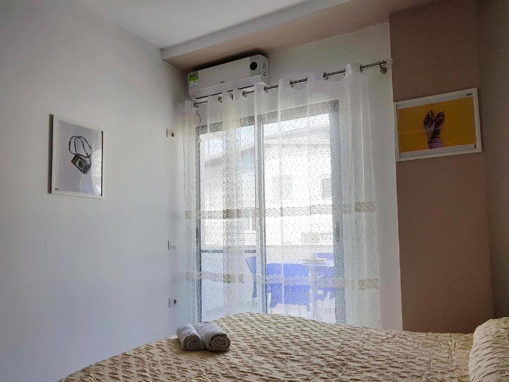 Apartamenti Velvet Shengjin Bagian luar foto